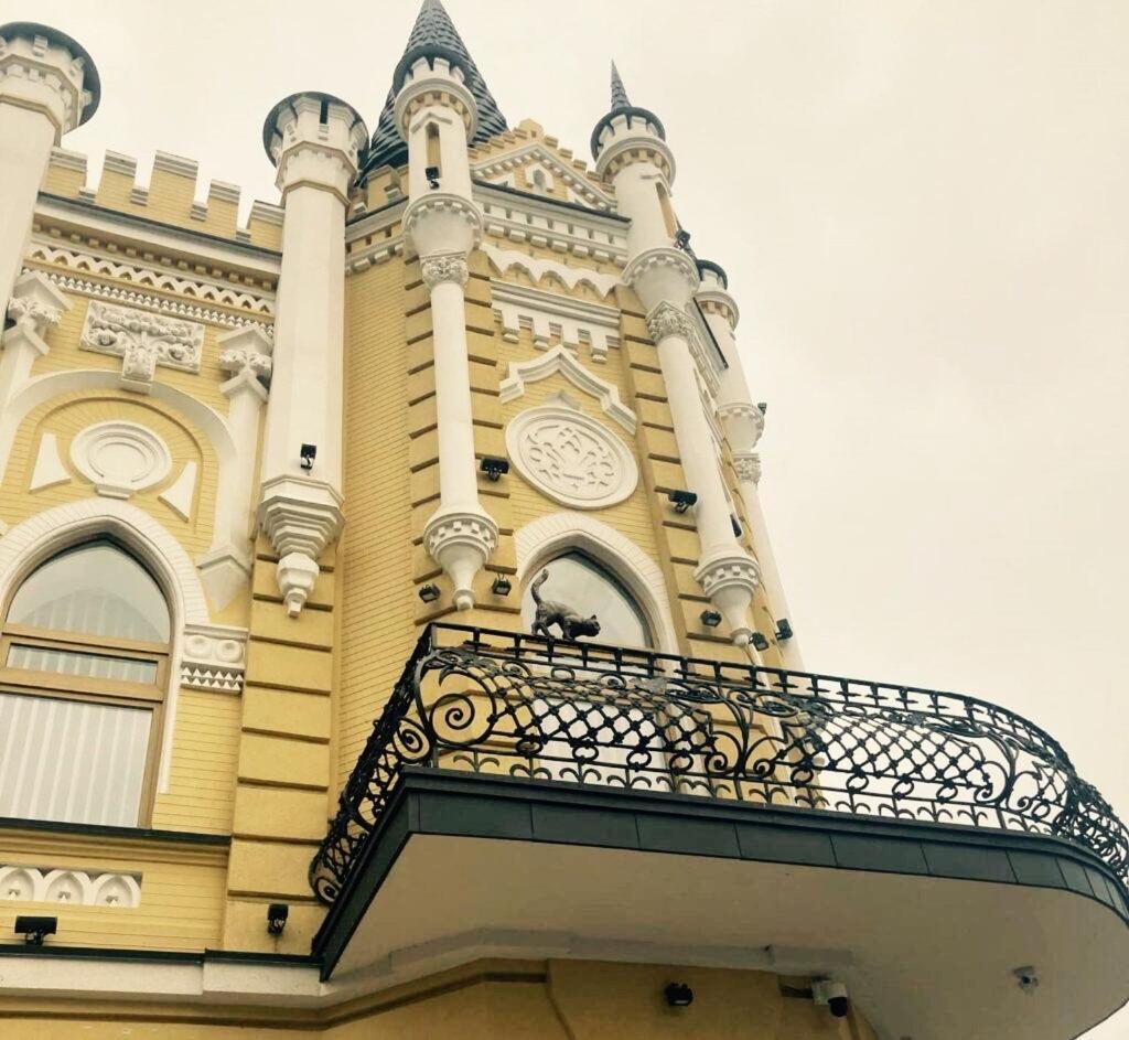 Новая Красивая Квартира. Tsjerkasy Buitenkant foto